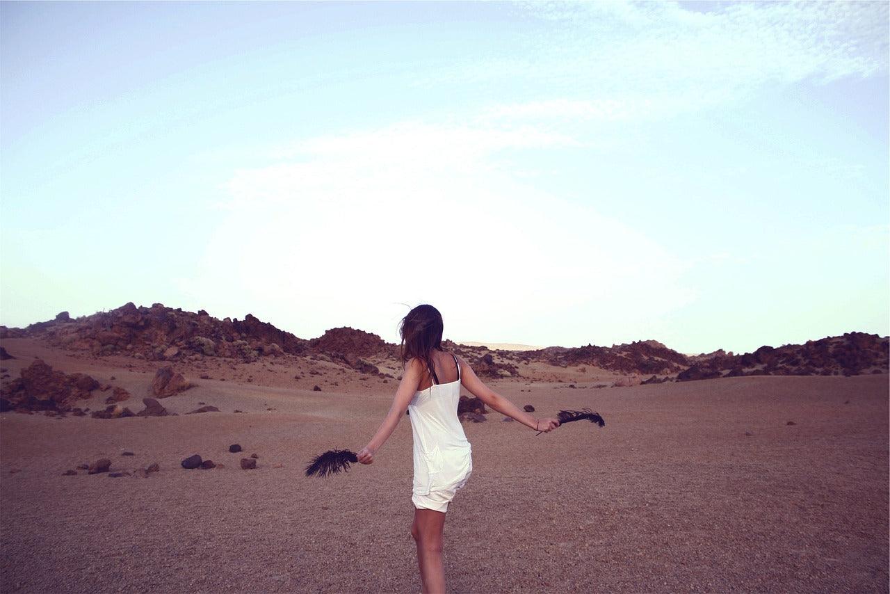 Stylish Summer Staples: 10 Shorts Outfit Ideas to Beat the Heat in Style - EDRIO