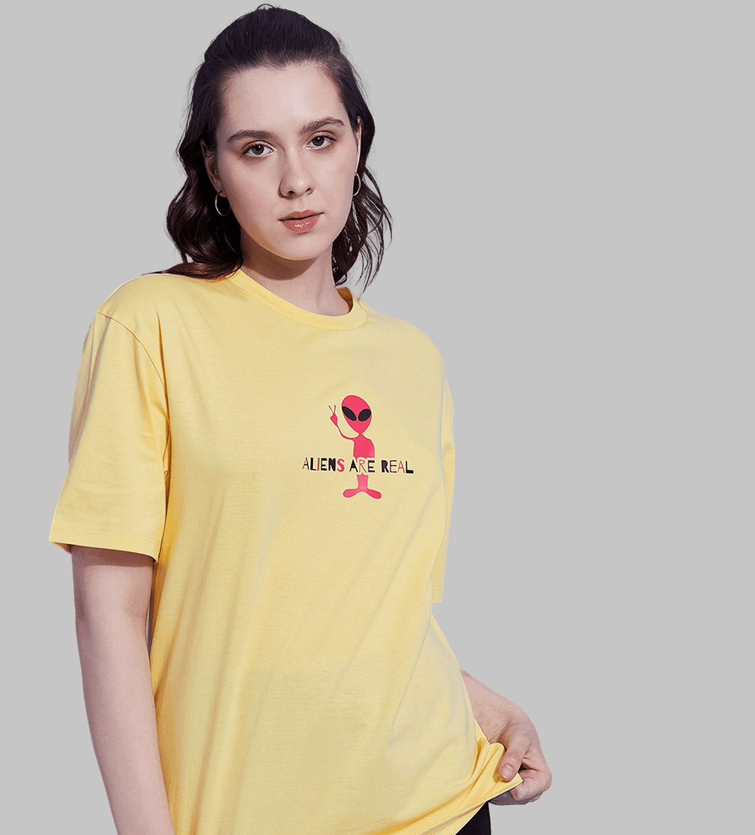 999 T-Shirt Yellow Alien Print T-shirt