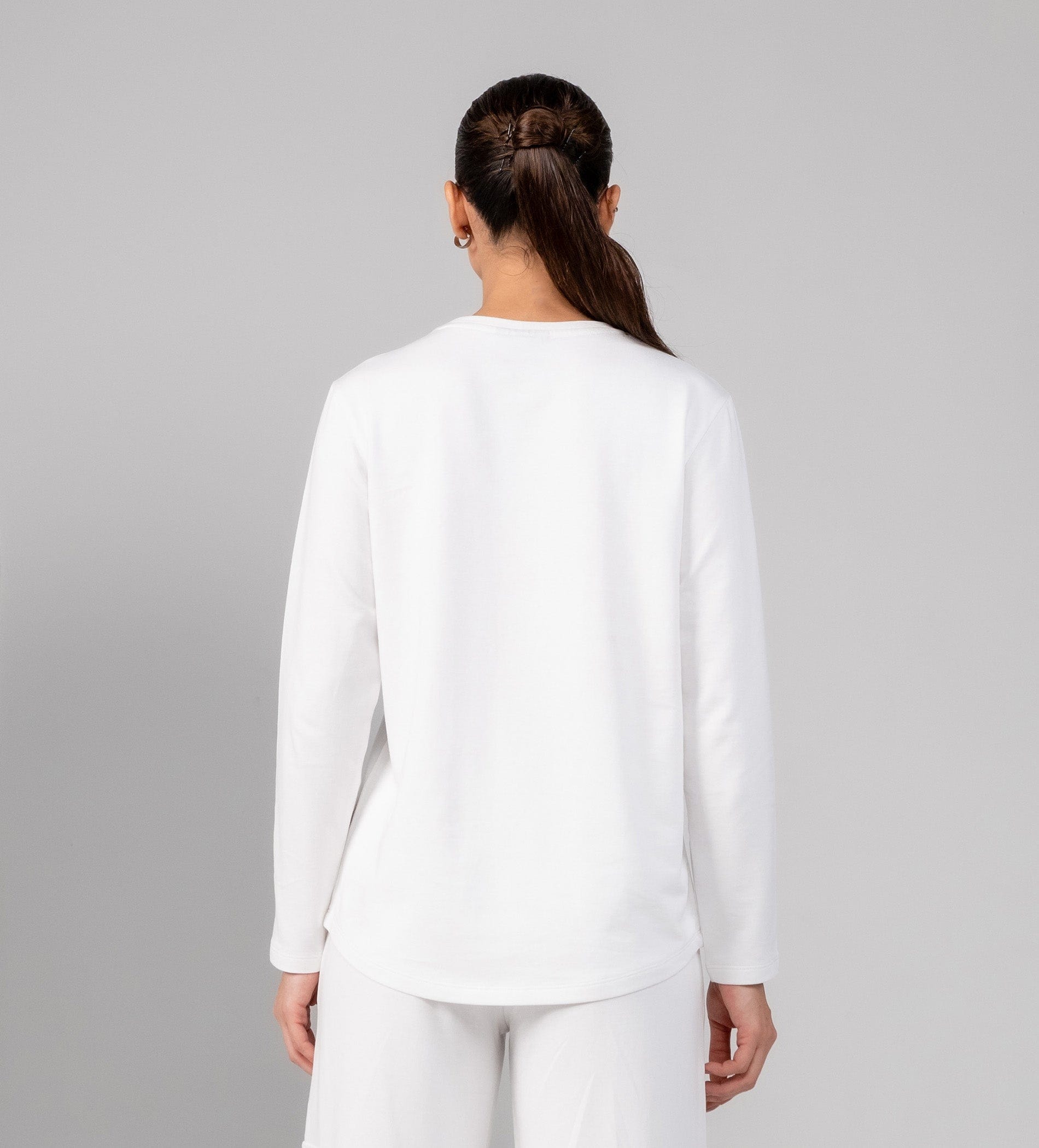 Sweatshirts Solid Sweatshirts Monochrome Emblem White sweatshirt