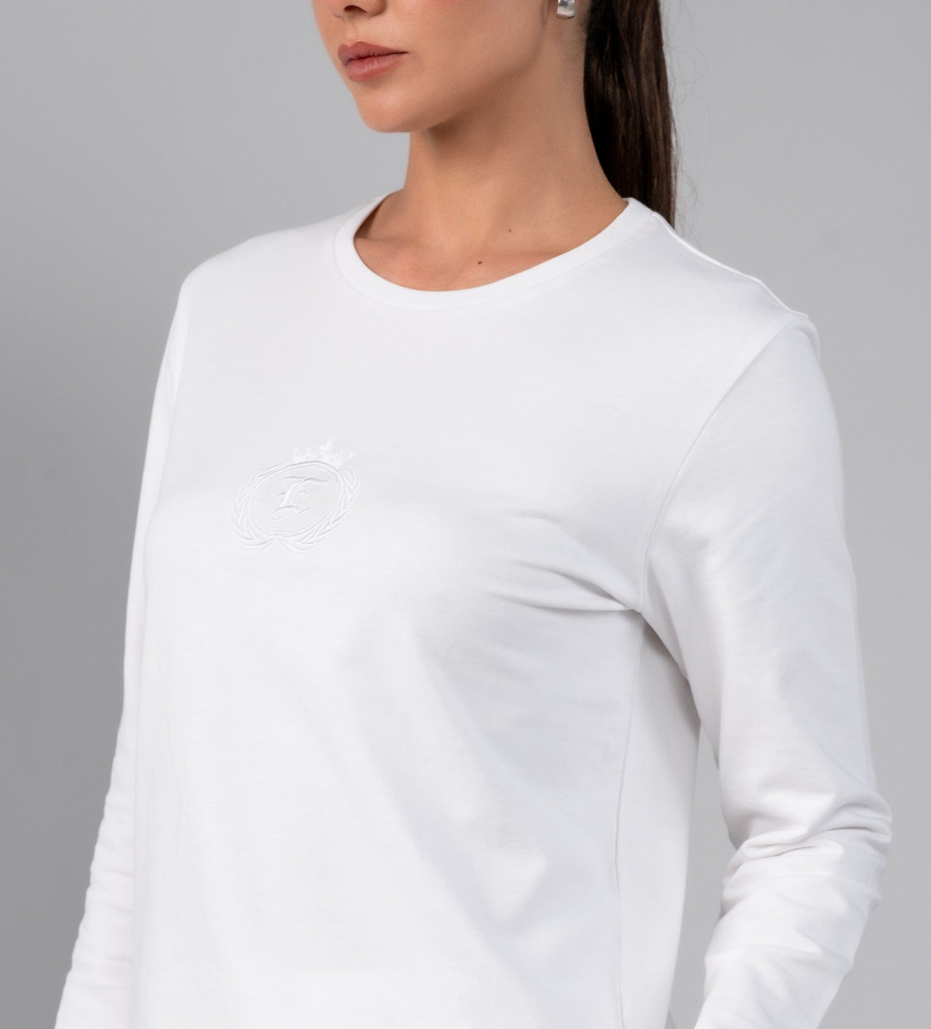 Sweatshirts Solid Sweatshirts Monochrome Emblem White sweatshirt