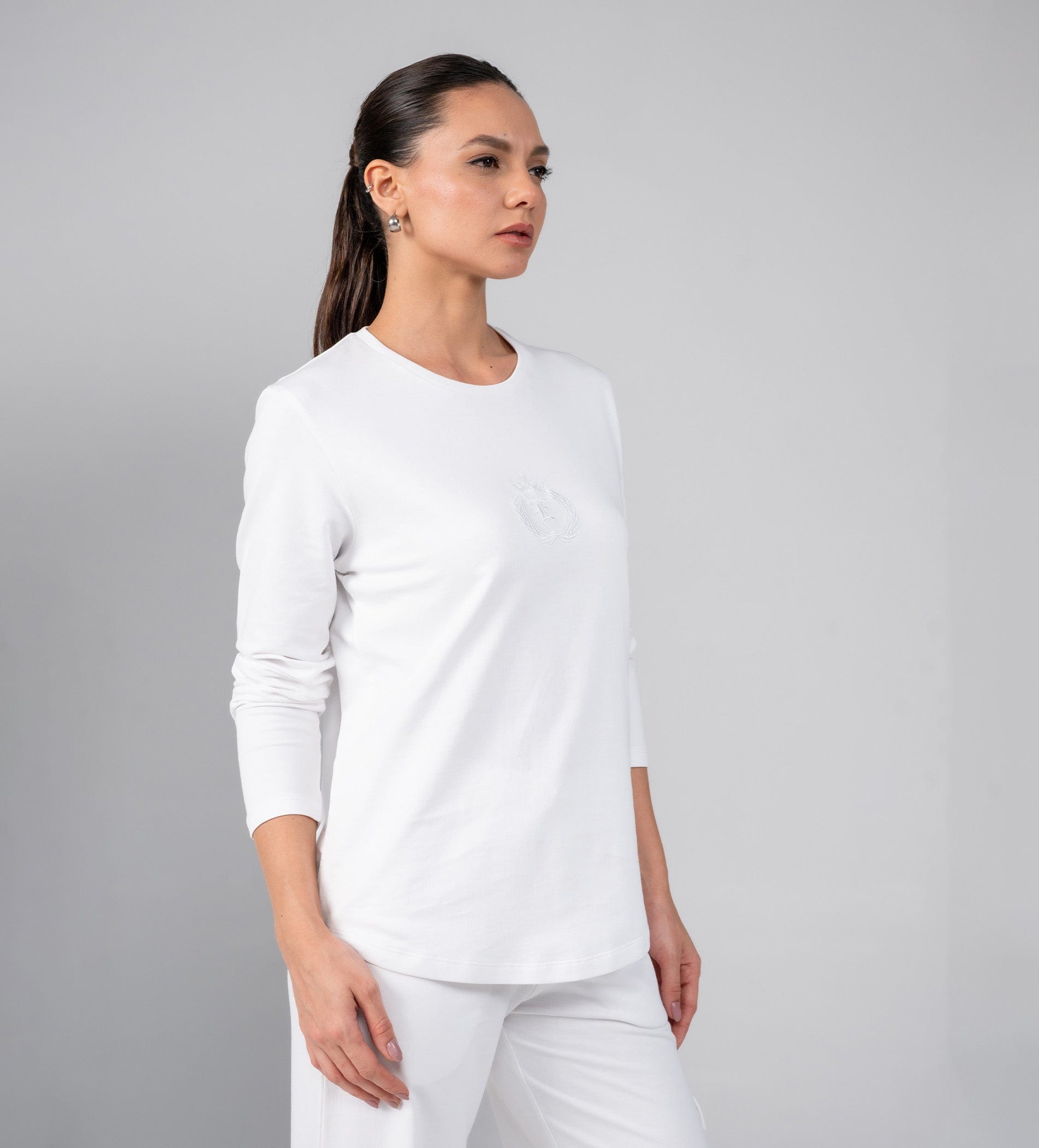 Sweatshirts Solid Sweatshirts Monochrome Emblem White sweatshirt
