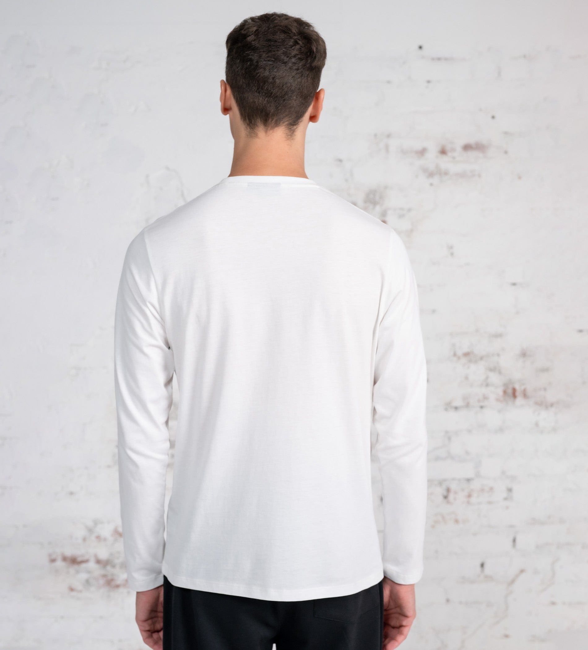 T-Shirts T-Shirt Illusive Confidence T-shirt
