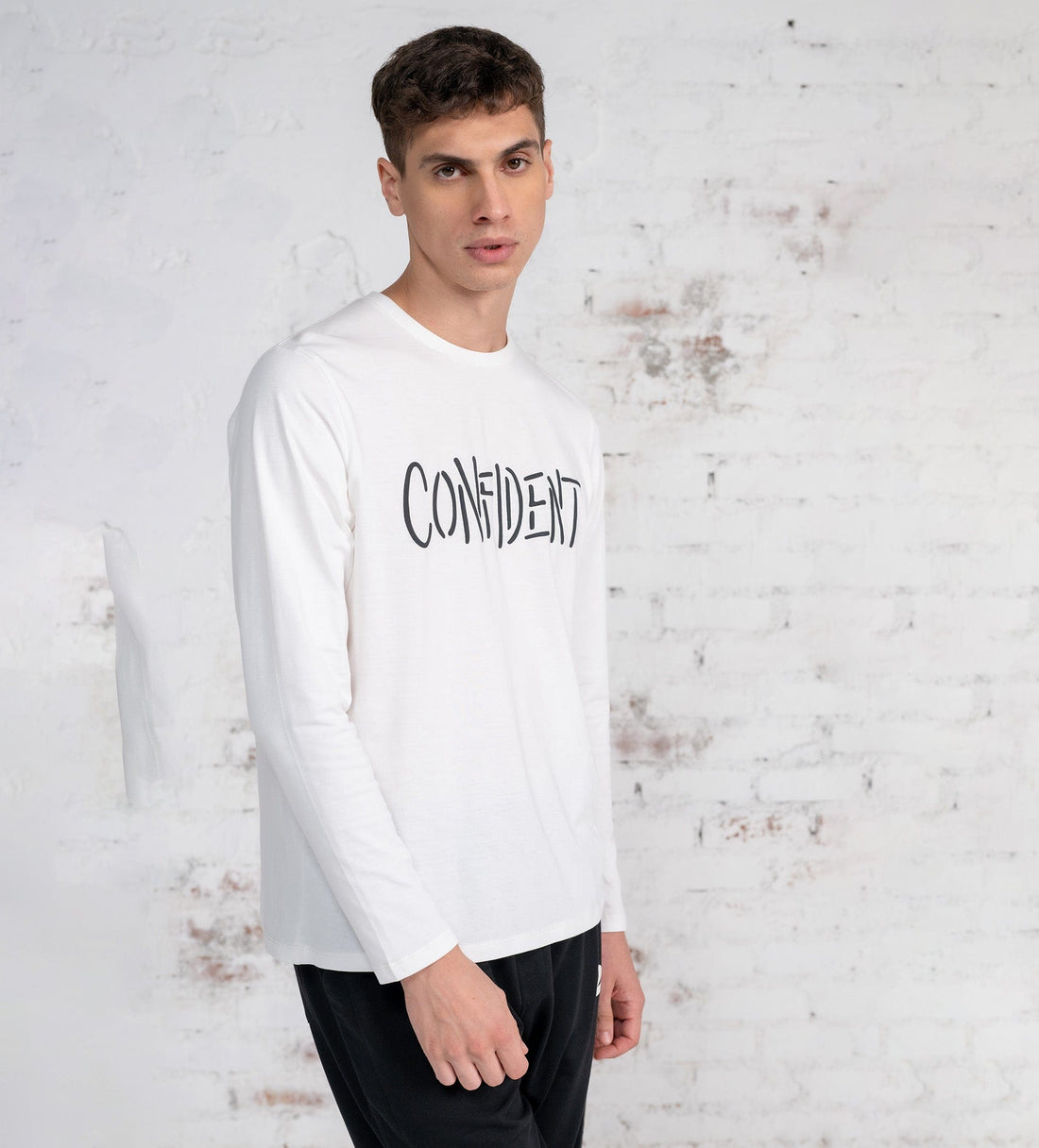 T-Shirts T-Shirt Illusive Confidence T-shirt