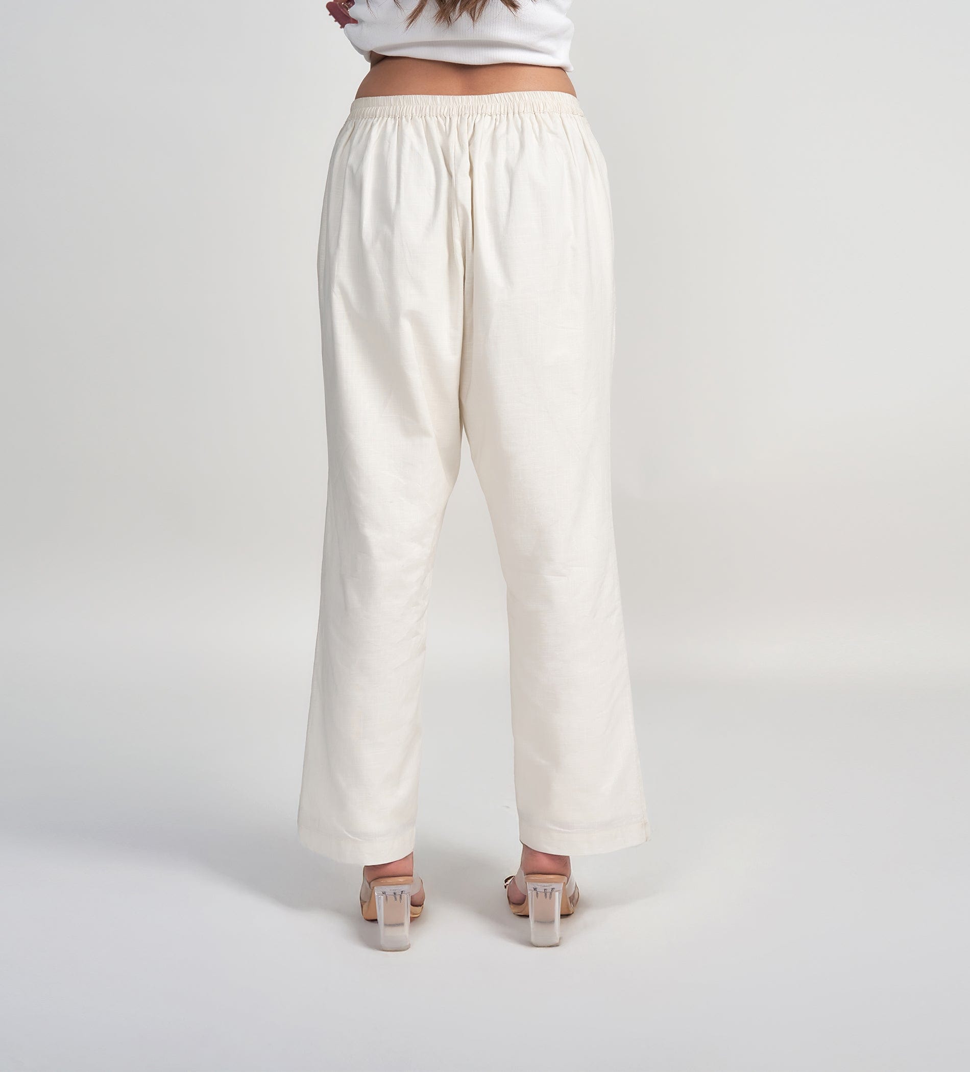 Trackpants STRAIGHT FIT TRACKPANTS Cream Straight-Cut Trouser