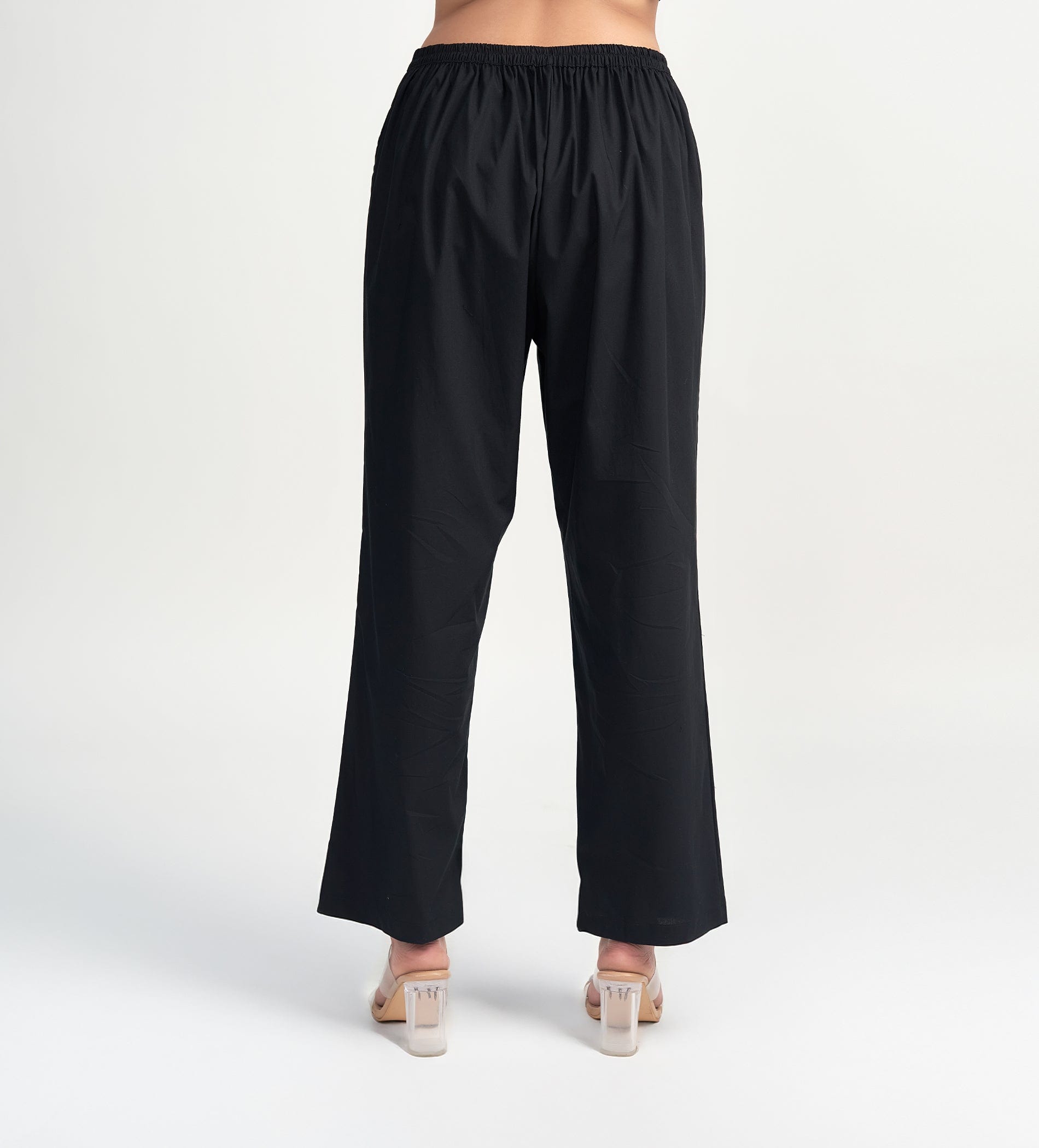 Trackpants STRAIGHT FIT TRACKPANTS Minimalist Black Woven Pant