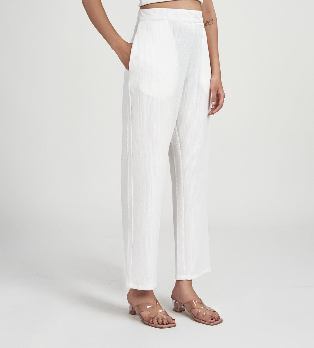 Trackpants STRAIGHT FIT TRACKPANTS Modern Ease pants