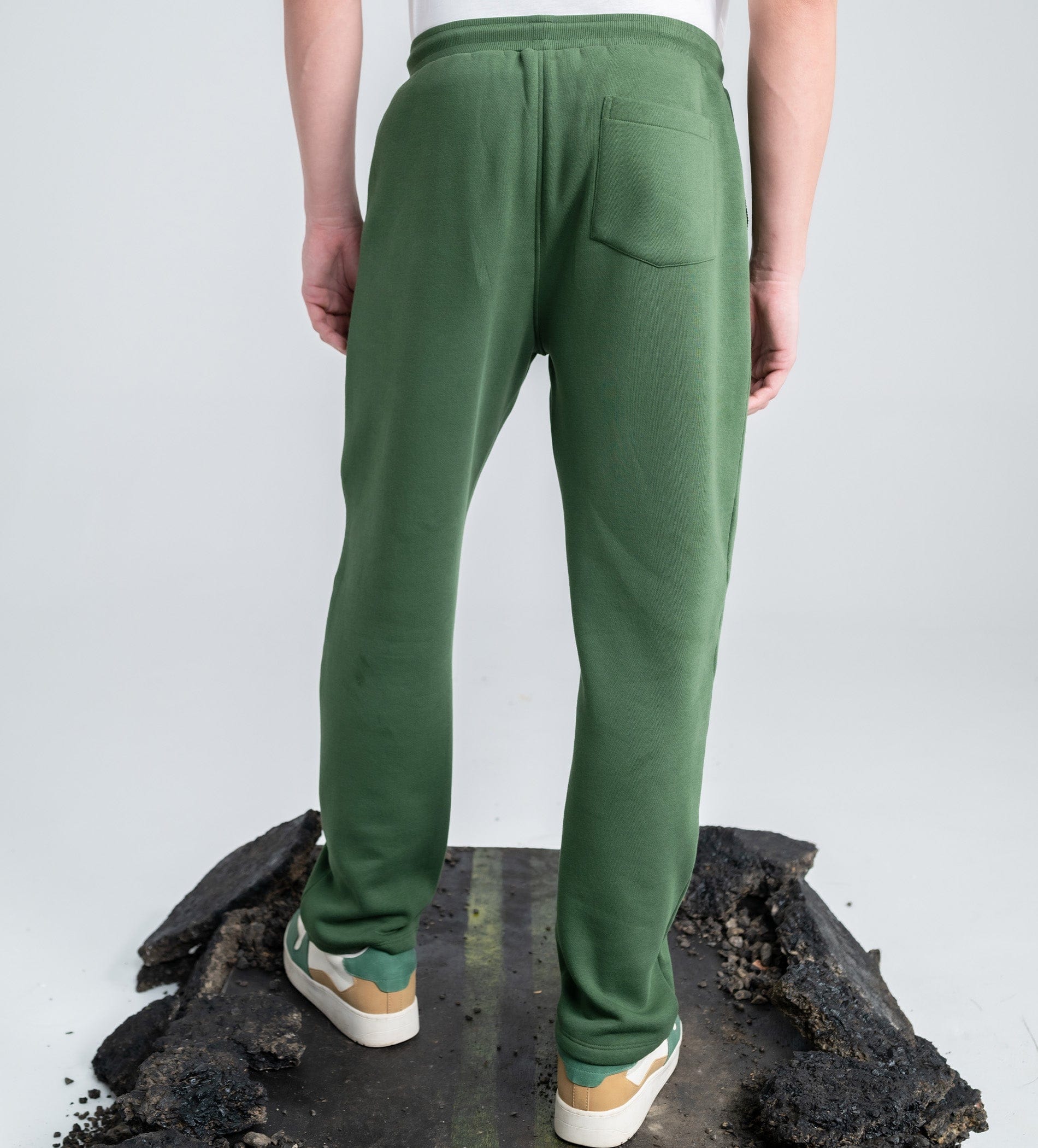 Trackpants STRAIGHT FIT TRACKPANTS Olive Horizon trackpants