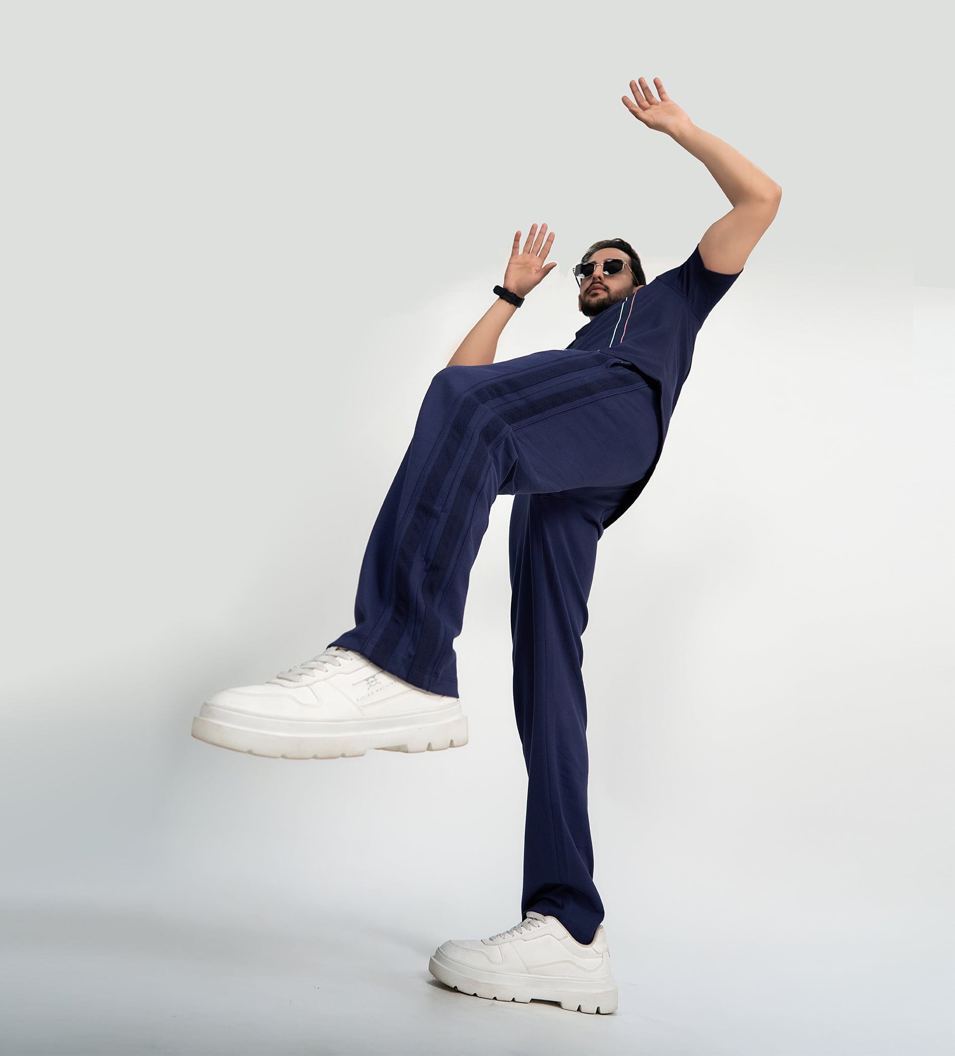 Trackpants STRAIGHT FIT TRACKPANTS Signature Terry Panel Track